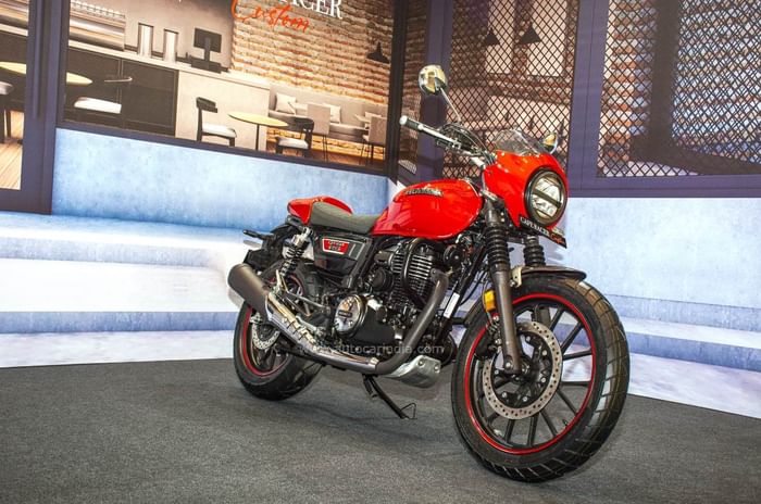 Honda CB350 price, 10 year warranty, features, colours.